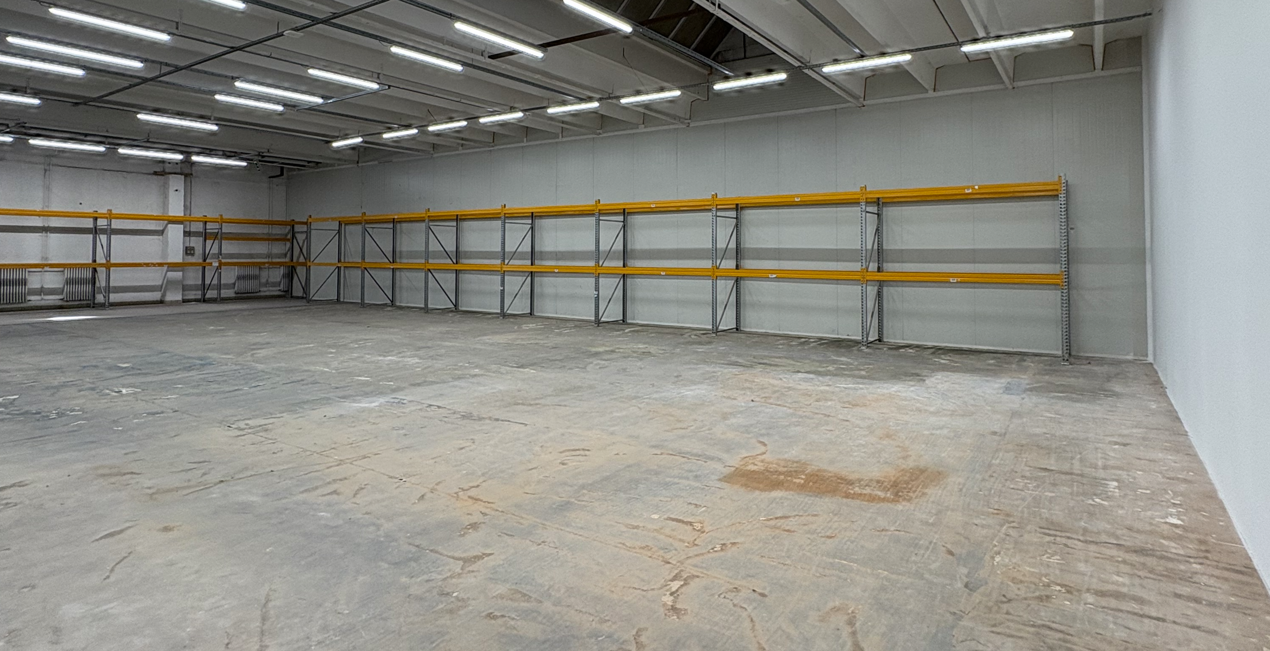 Érd - Raktárépület Érd